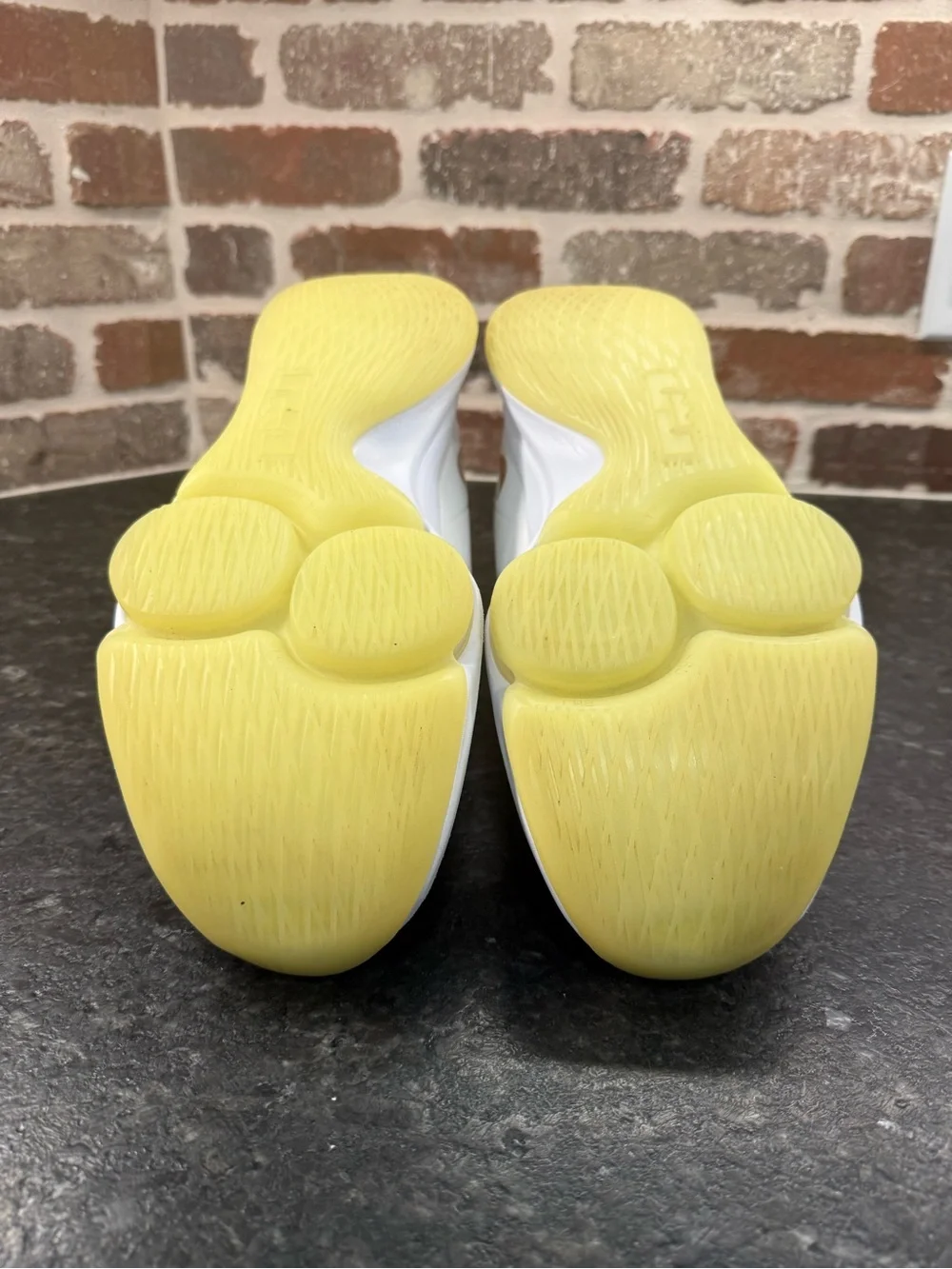 Nike lebron witness